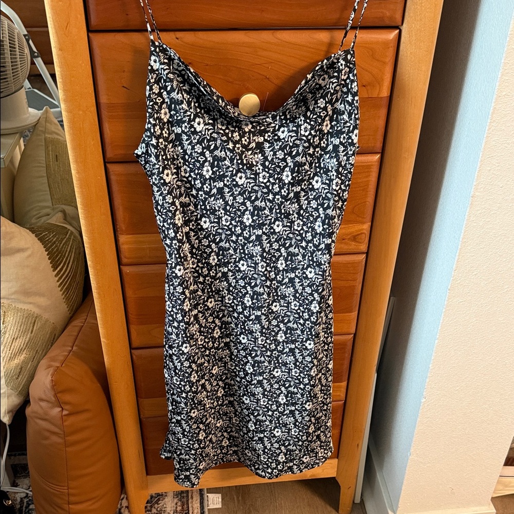 Abercrombie & Fitch Black and White Floral Slip